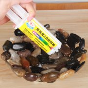 環(huán)氧樹脂膠為什么會(huì)裂開，如何解決？